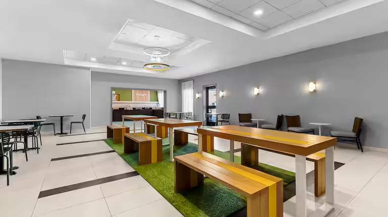 spark by hilton bensalem philadelphia