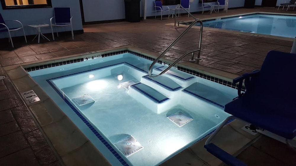 spark by hilton bensalem philadelphia