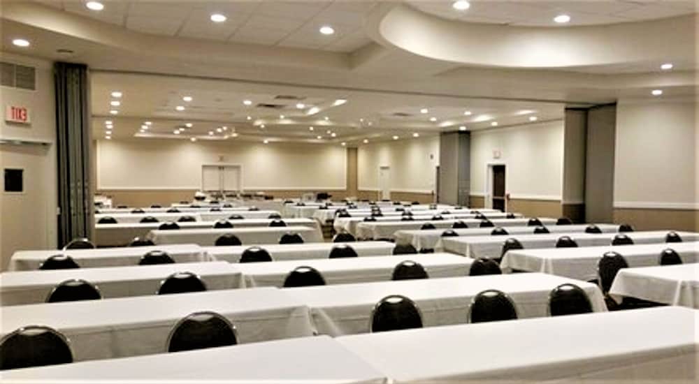 spark by hilton bensalem philadelphia