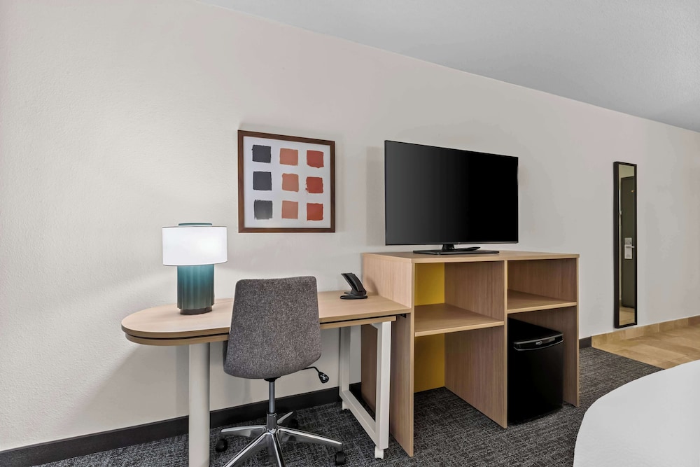 spark by hilton bensalem philadelphia