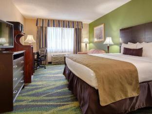 spark by hilton bensalem philadelphia