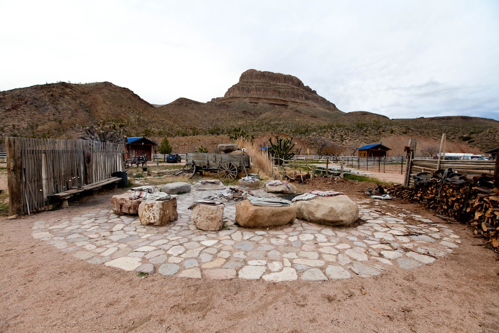 grand canyon western ranch