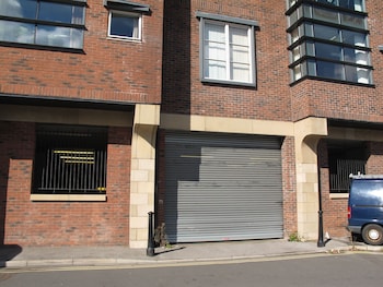 churchill apartments