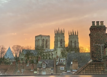 churchill apartments