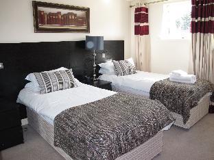 churchill apartments