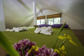 monkey flower villas