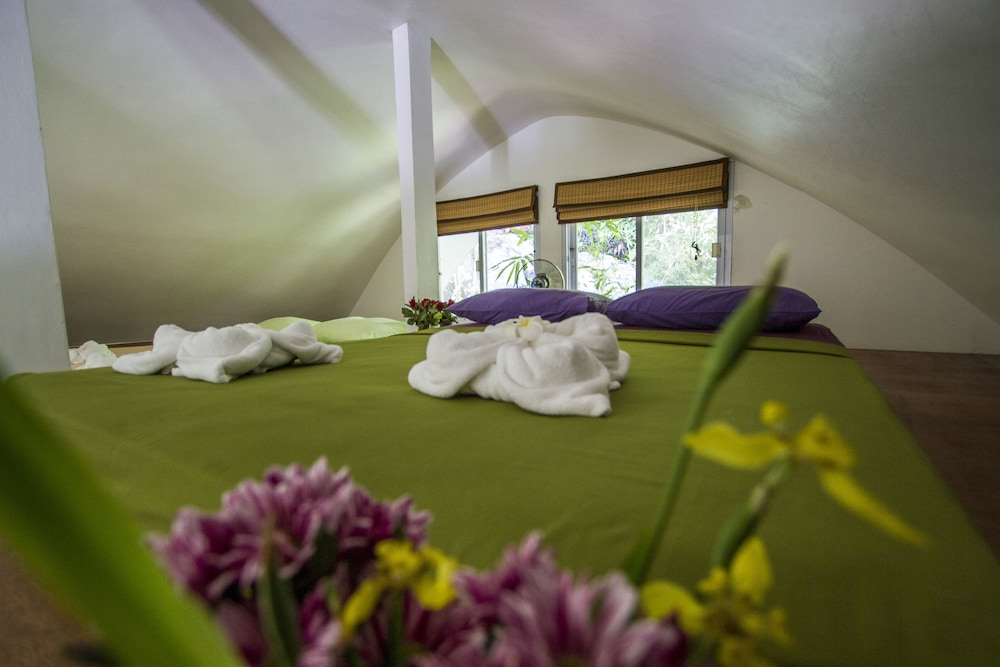 monkey flower villas