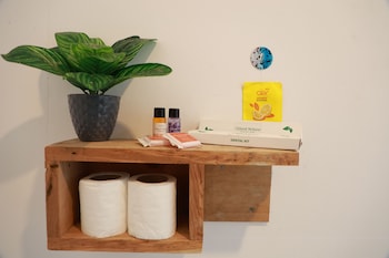 Silent Waves,,3 star