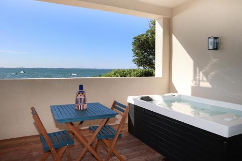 Logis Hôtel Les Vagues,Gujan-Mestras>>Arcachon,5 star