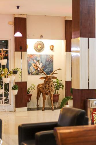 hotel pesona merak