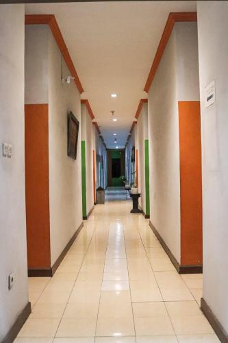 hotel pesona merak