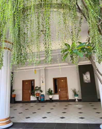 hotel pesona merak