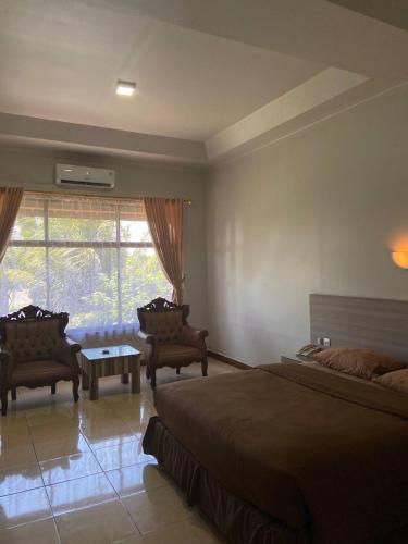 hotel pesona merak