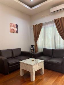hotel pesona merak