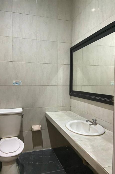 hotel pesona merak