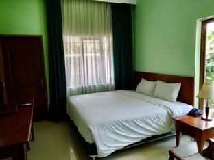 the srikandi hotel