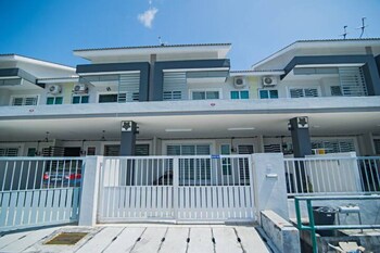 ipoh meru animation homestay