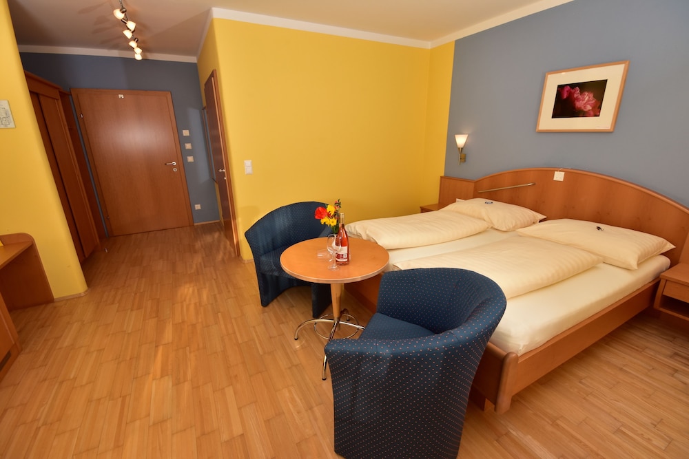 golf and therme sonnenpension hotel garni
