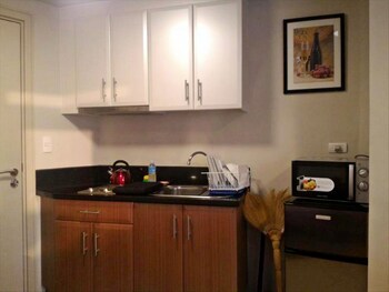 favila condotel units 150 newport blvrd