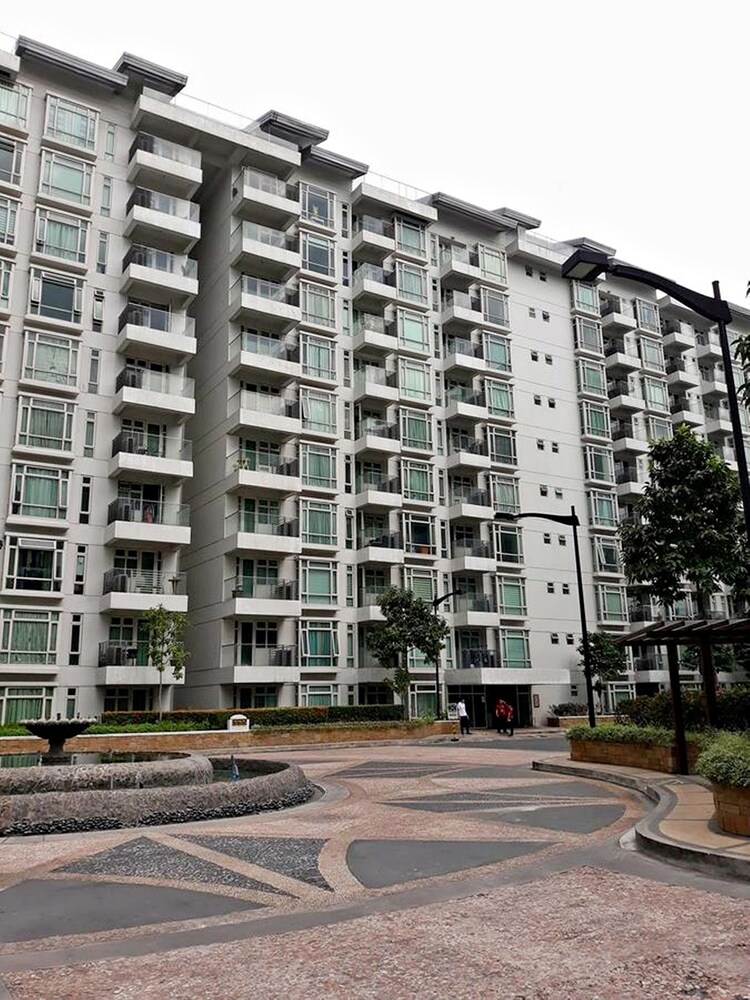 favila condotel units 150 newport blvrd