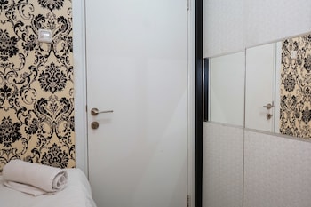 comfy and clean 2br green pramuka apartment