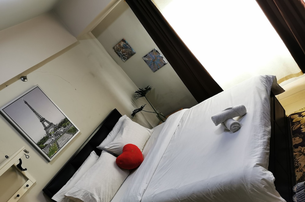 cecillian place condotel