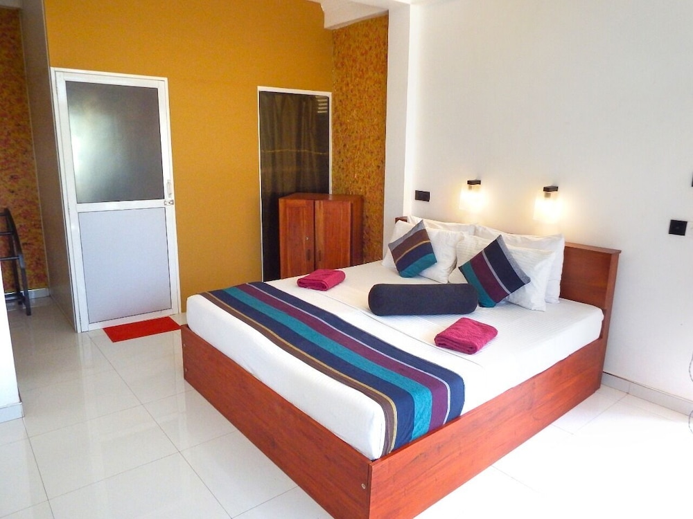 the panorama negombo