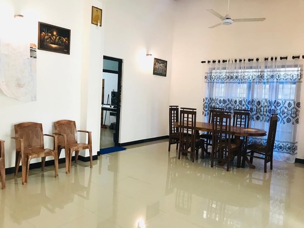 asha villa weligama