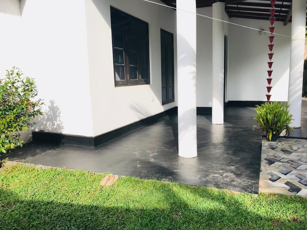 asha villa weligama