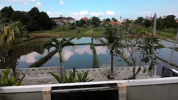 kubu bali suite seminyak