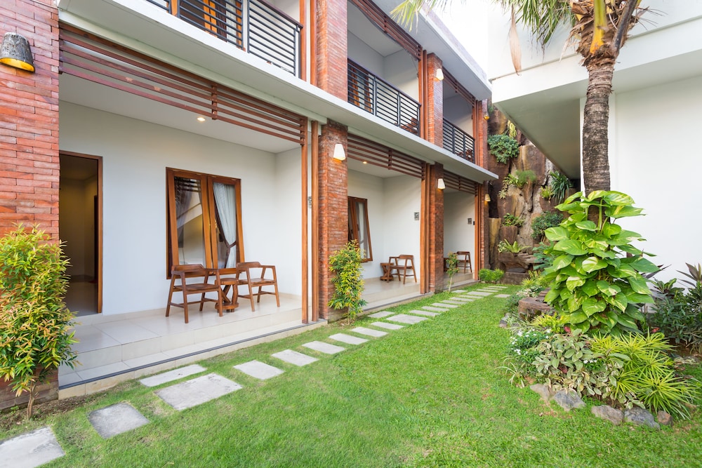 kubu bali suite seminyak