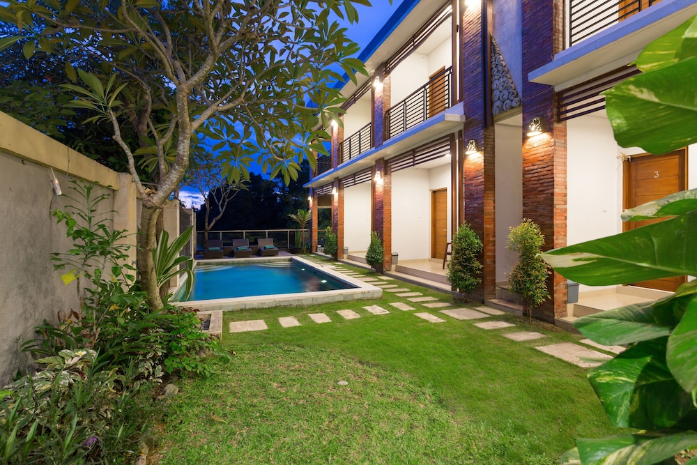 kubu bali suite seminyak