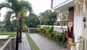 kubu bali suite seminyak
