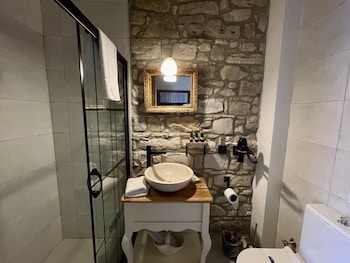 1870s tas konak otel