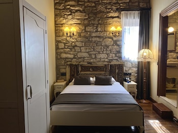 1870s tas konak otel