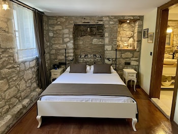 1870s tas konak otel