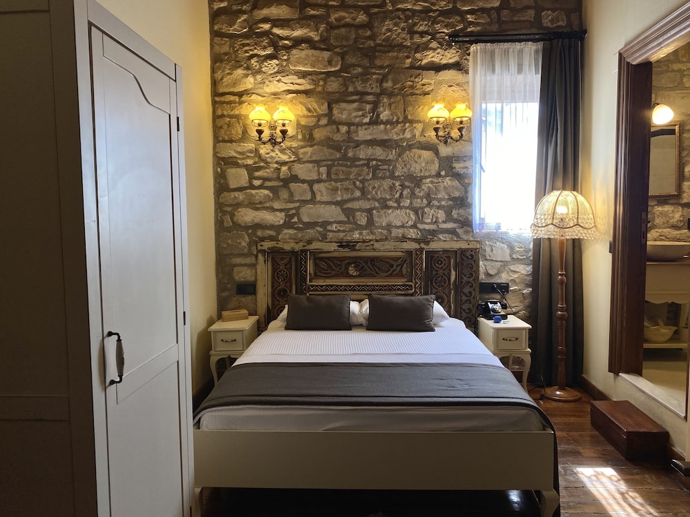 1870s tas konak otel