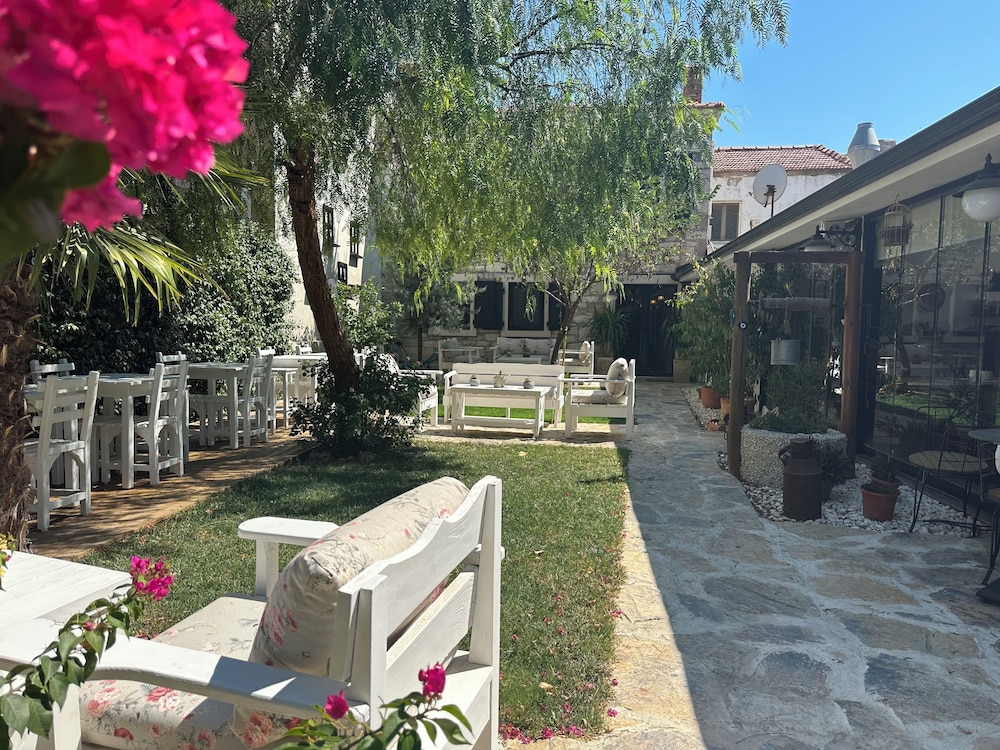 1870s tas konak otel