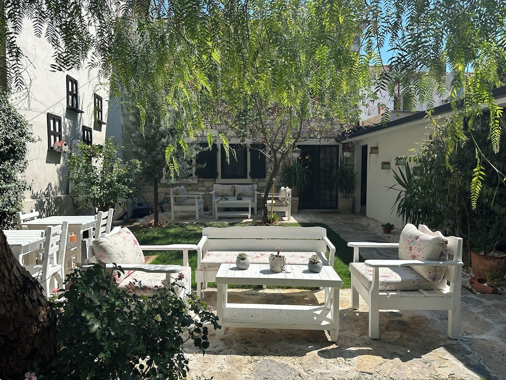 1870s tas konak otel