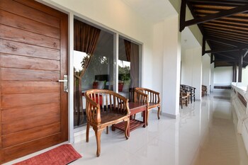 Reddoorz Near Tanjung Benoa Beach,,3 star