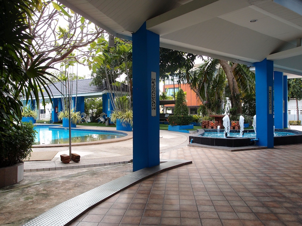 blue garden resort pattaya