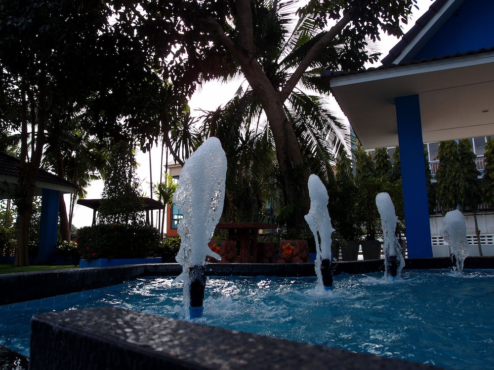 blue garden resort pattaya