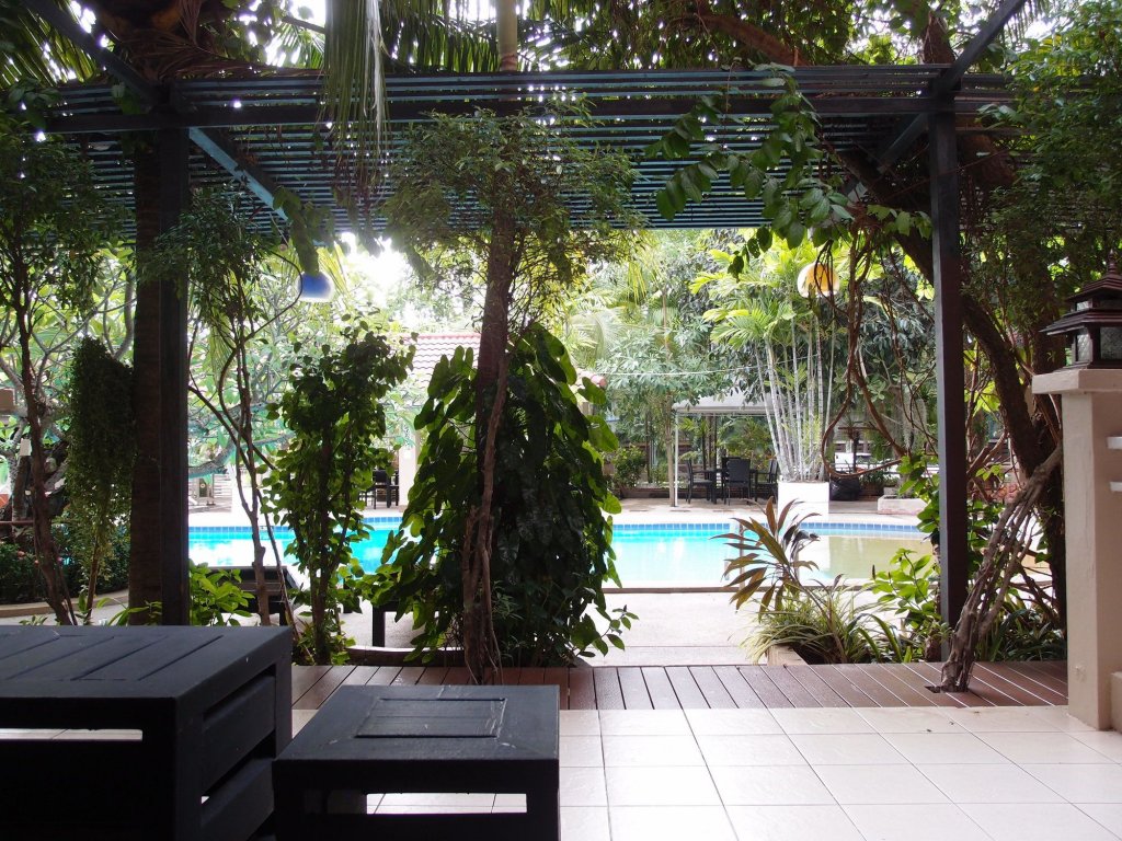 blue garden resort pattaya