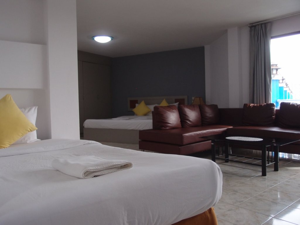 blue garden resort pattaya