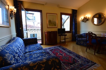 torre dellorologio suites