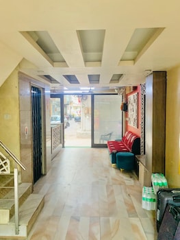 Hotel Churu Palace,Jhalana Doongri>>Jaipur,2 star