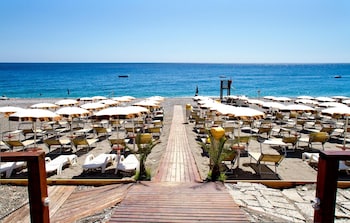 bay palace mazzaro