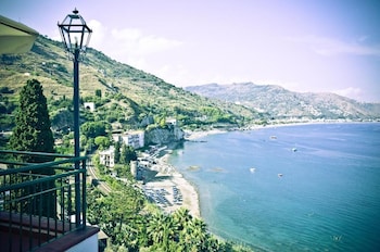bay palace mazzaro