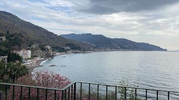 bay palace mazzaro
