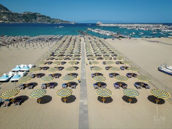 Sabbie D'oro,Giardini Naxos>>Catania,4 star